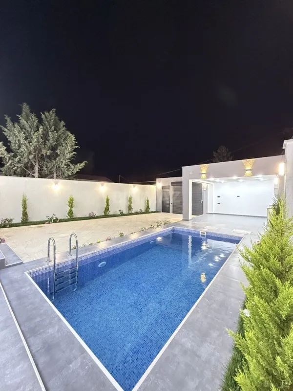 Satılır 3 otaqlı həyət evi 130 m²