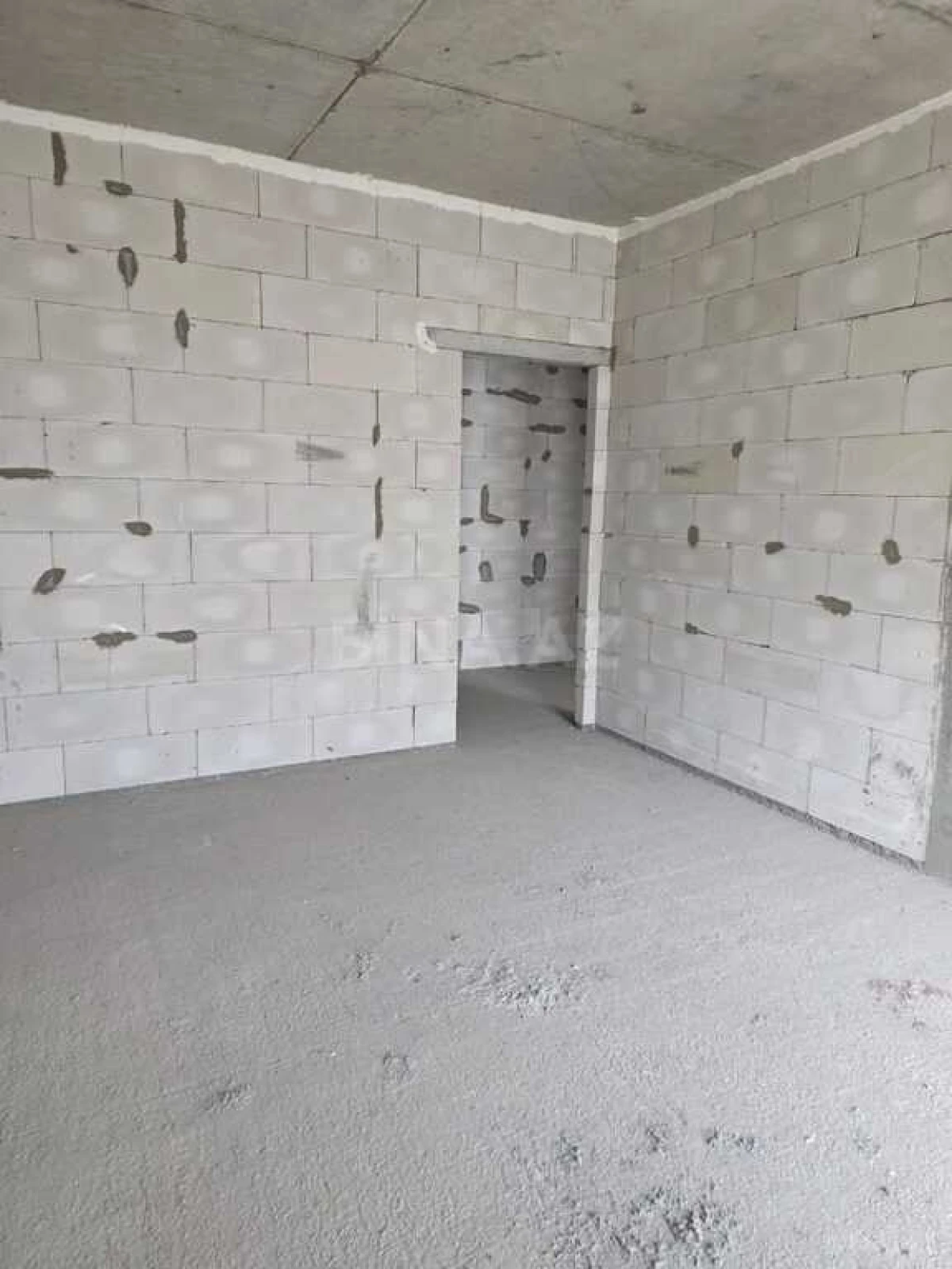 Satılır 3 otaqlı mənzil 148 m²