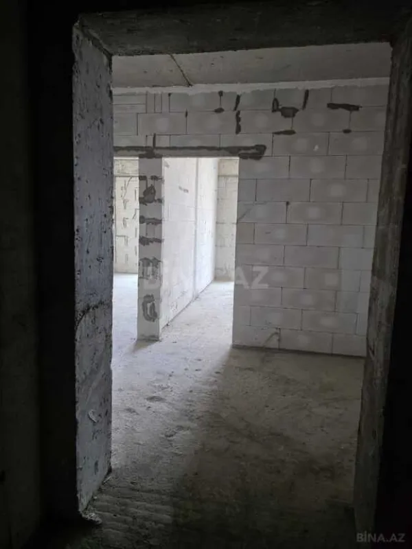 Satılır 3 otaqlı mənzil 148 m²