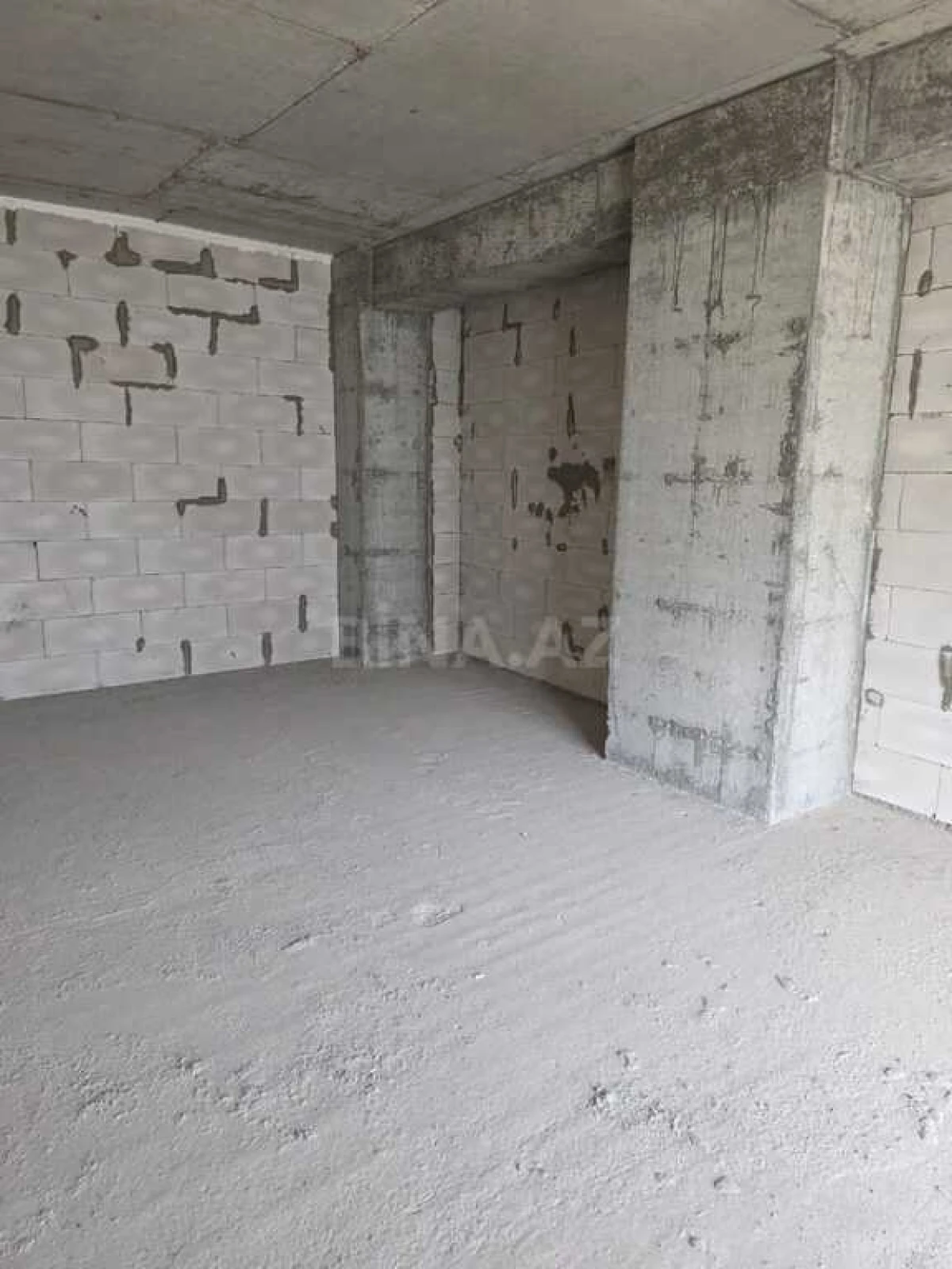 Satılır 3 otaqlı mənzil 148 m²