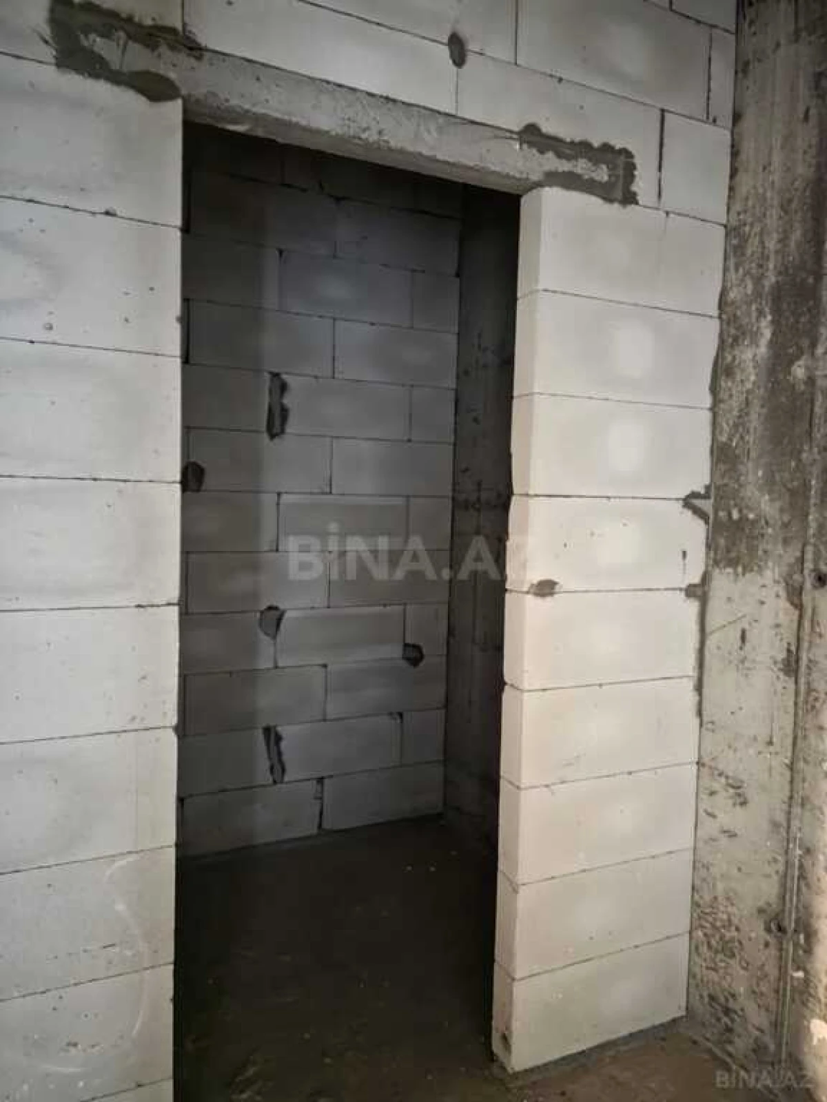 Satılır 3 otaqlı mənzil 148 m²