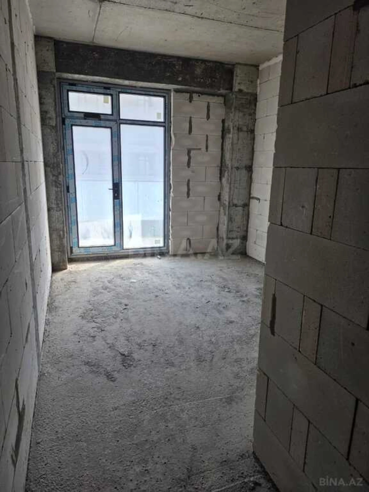 Satılır 3 otaqlı mənzil 148 m²
