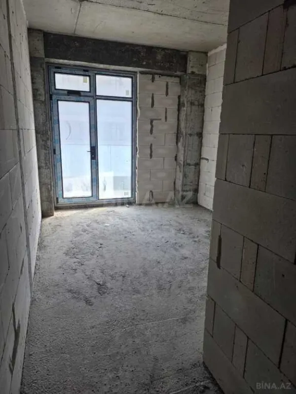 Satılır 3 otaqlı mənzil 148 m²