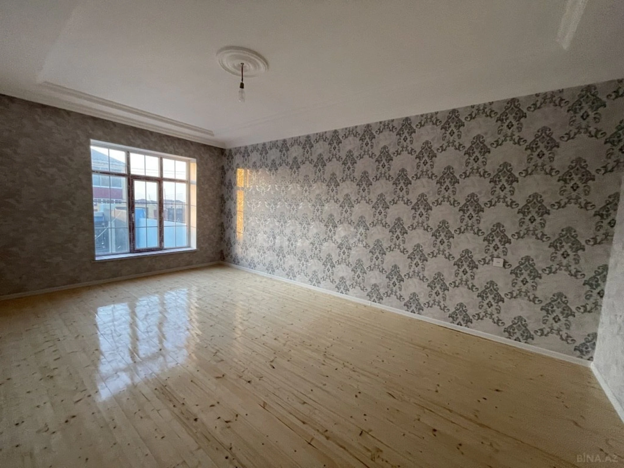 Satılır 3 otaqlı həyət evi 100 m²