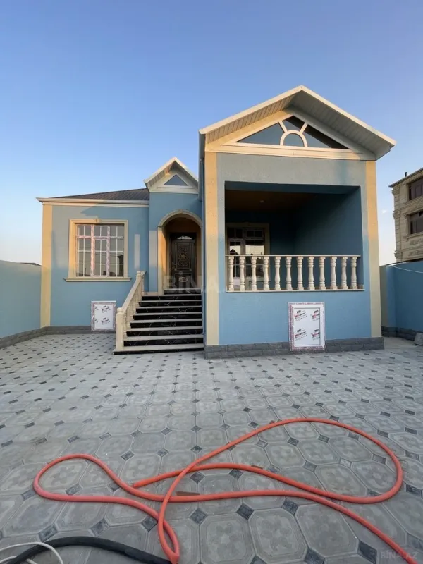 Satılır 3 otaqlı həyət evi 100 m²