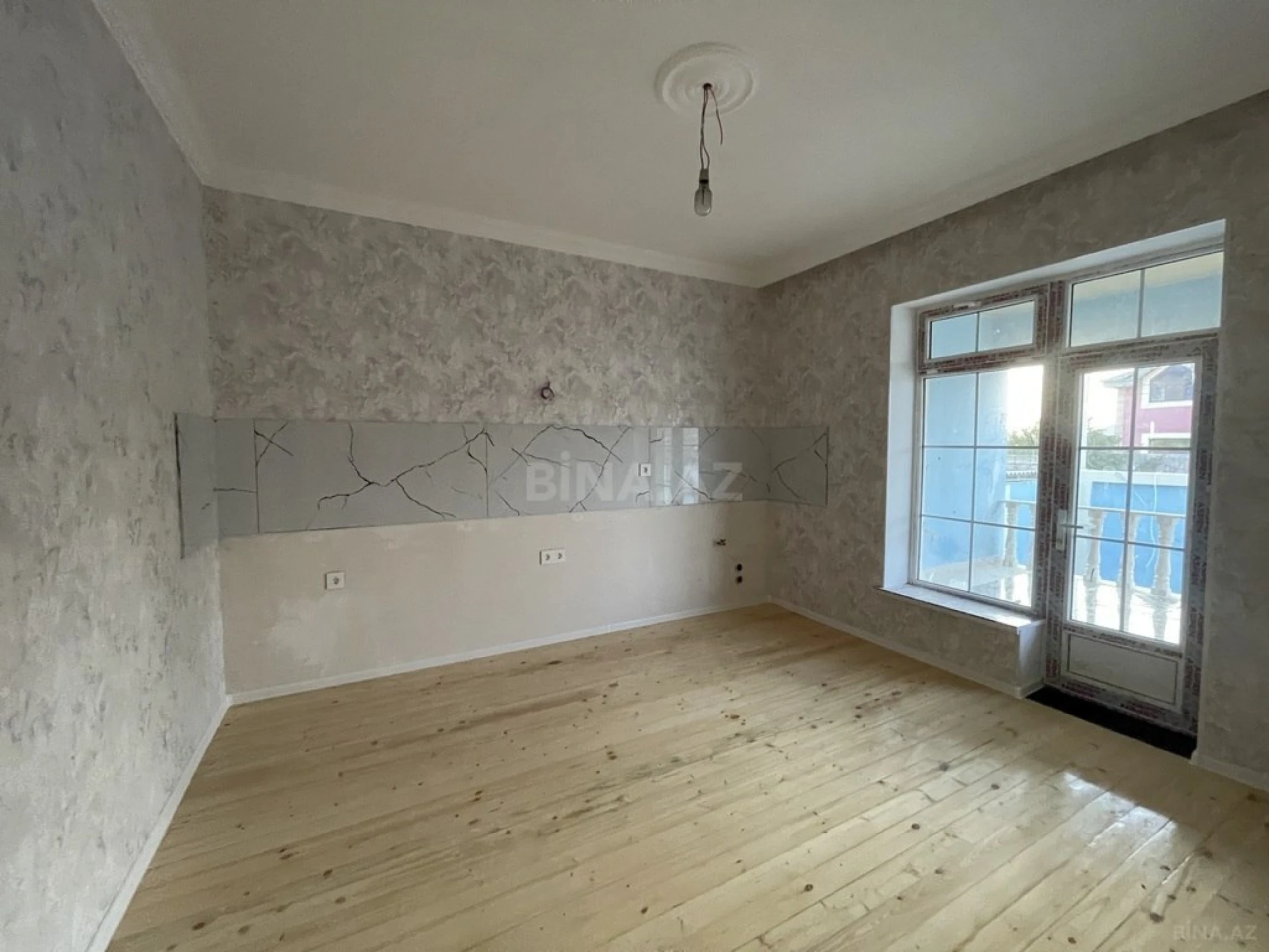 Satılır 3 otaqlı həyət evi 100 m²
