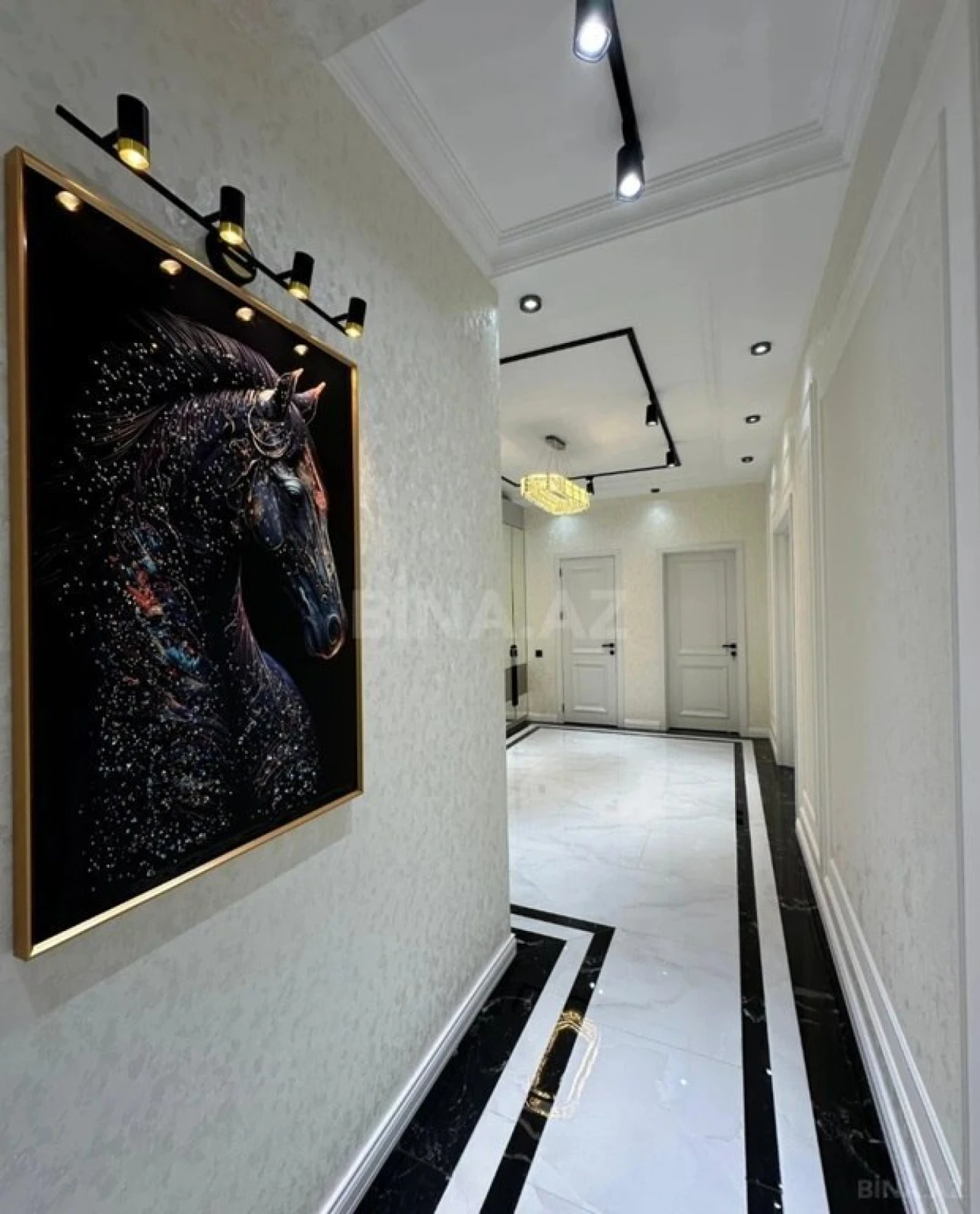 Satılır 3 otaqlı mənzil 140 m²