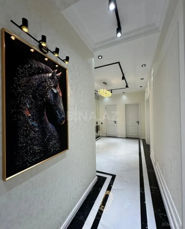 Satılır 3 otaqlı mənzil 140 m²