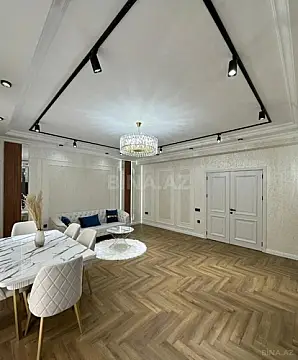 Satılır 3 otaqlı mənzil 140 m²