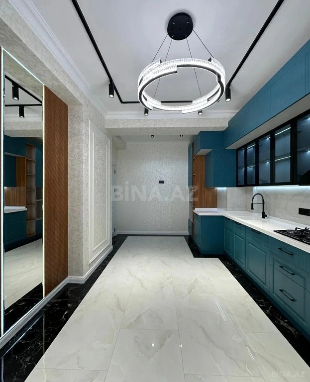 Satılır 3 otaqlı mənzil 140 m²