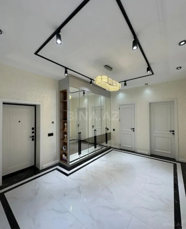 Satılır 3 otaqlı mənzil 140 m²