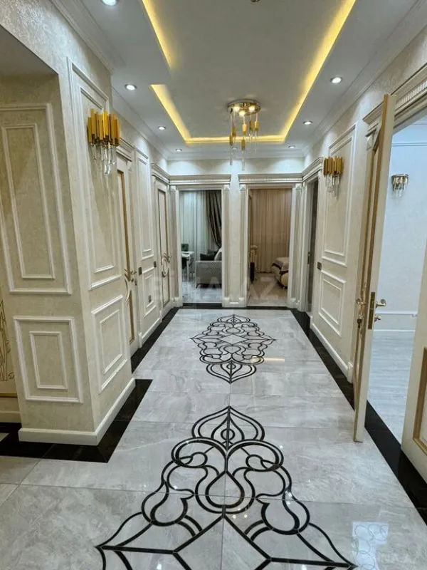 Kirayə verilir 3 otaqlı mənzil 150 m²