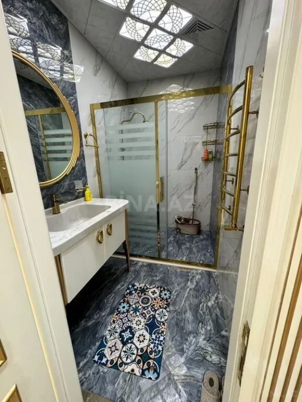 Kirayə verilir 3 otaqlı mənzil 150 m²