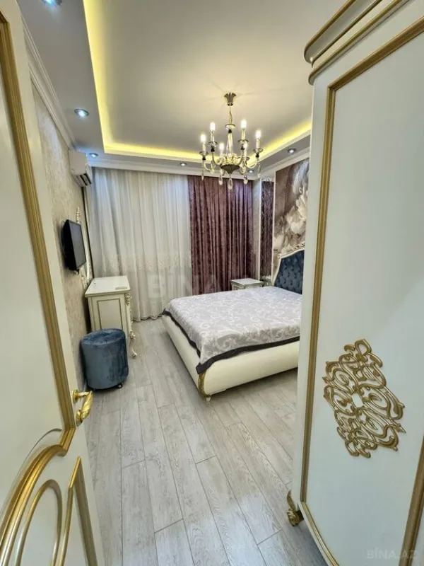 Kirayə verilir 3 otaqlı mənzil 150 m²