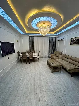 Kirayə verilir 3 otaqlı mənzil 150 m²