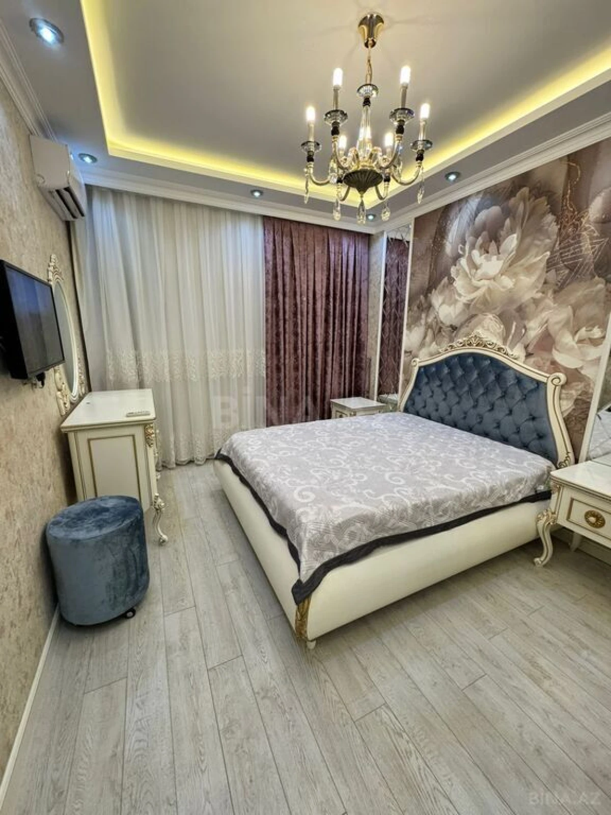 Kirayə verilir 3 otaqlı mənzil 150 m²