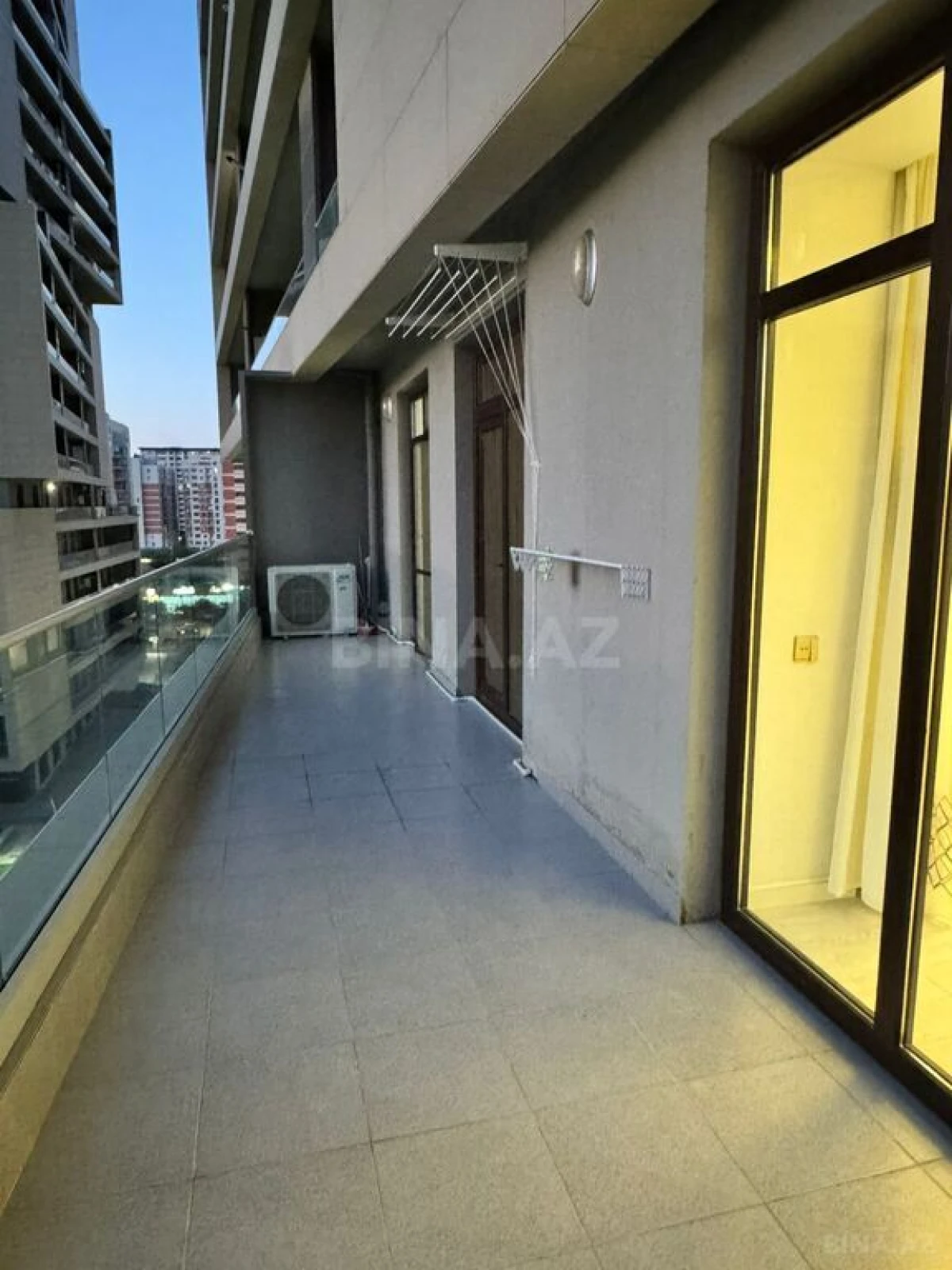 Kirayə verilir 3 otaqlı mənzil 150 m²