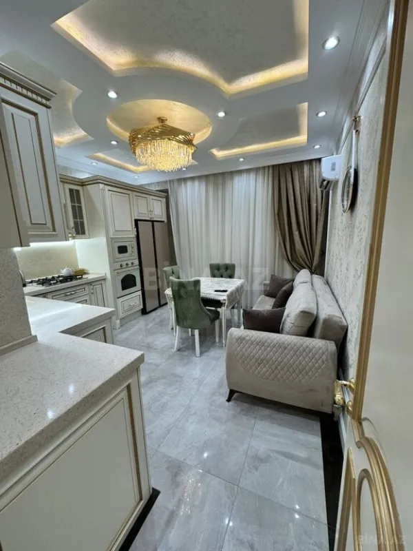 Kirayə verilir 3 otaqlı mənzil 150 m²