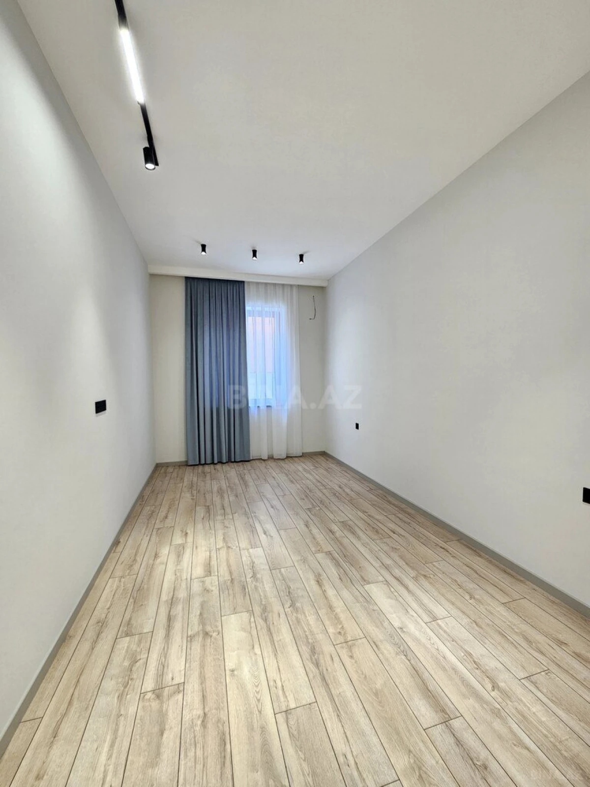 Satılır 4 otaqlı həyət evi 200 m²