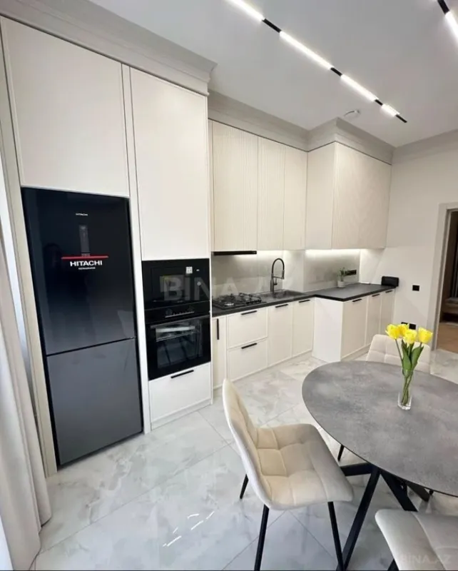 Satılır 3 otaqlı mənzil 150 m²