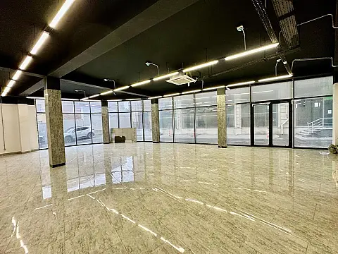 Kirayə verilir obyekt 600 m²