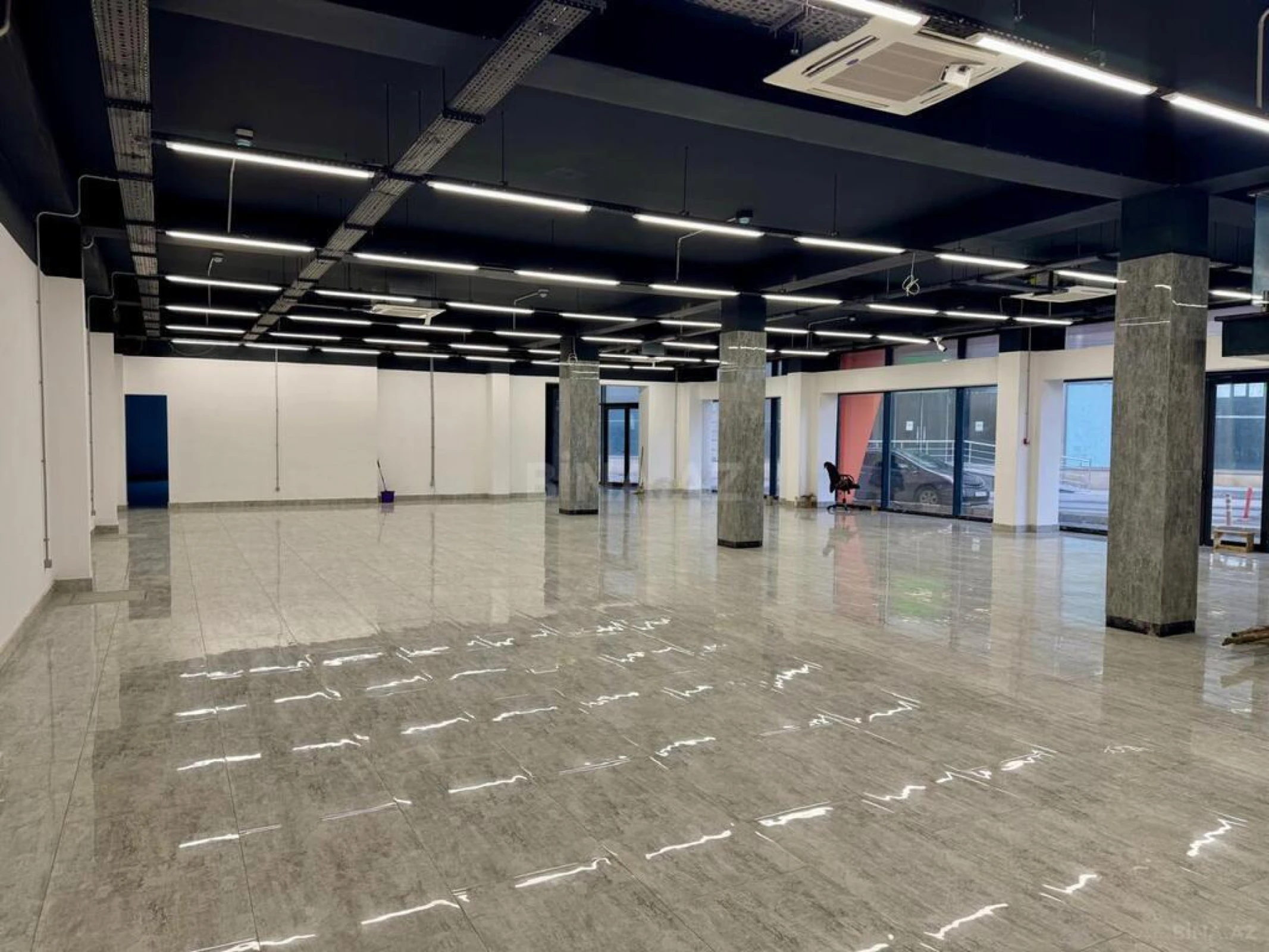 Kirayə verilir obyekt 600 m²