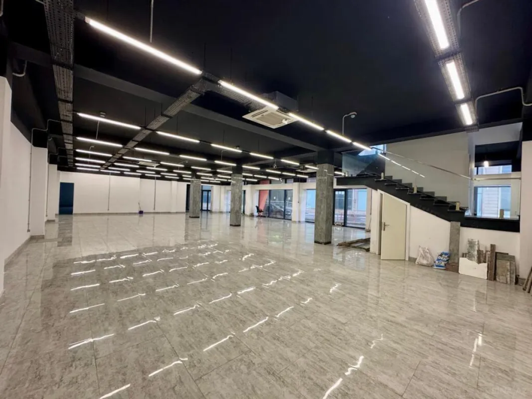 Kirayə verilir obyekt 600 m²
