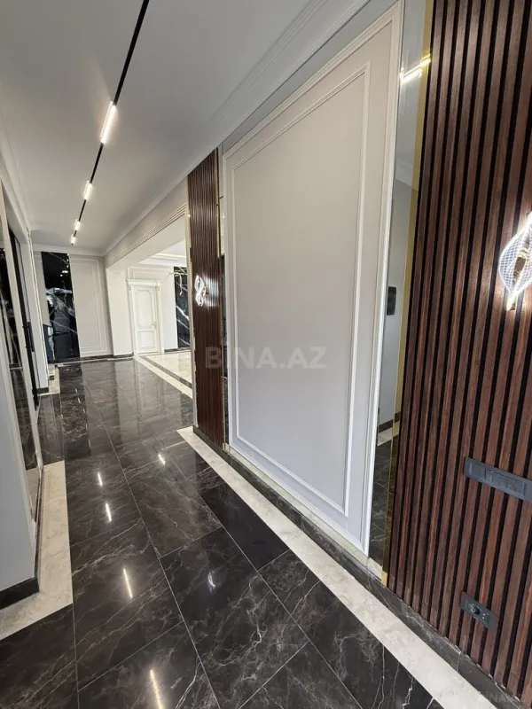 Satılır 6 otaqlı həyət evi 450 m²