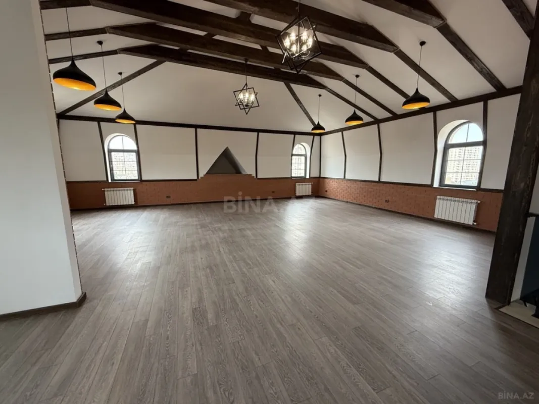 Satılır 6 otaqlı həyət evi 450 m²