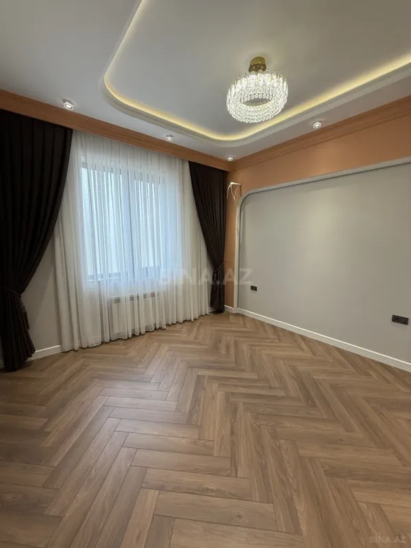 Satılır 6 otaqlı həyət evi 450 m²