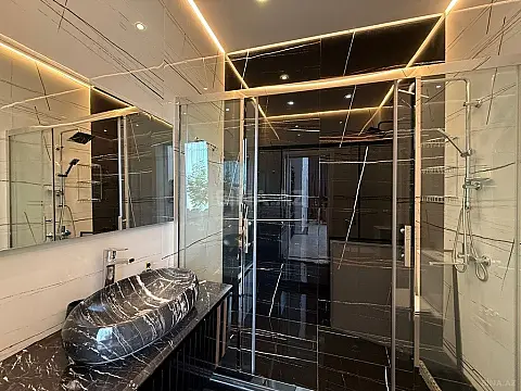 Satılır 5 otaqlı həyət evi 500 m²