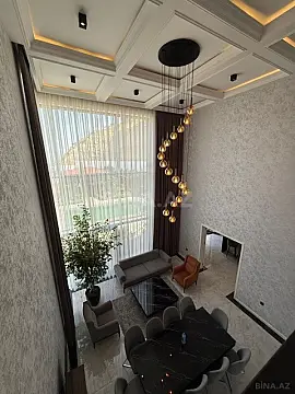Satılır 5 otaqlı həyət evi 500 m²
