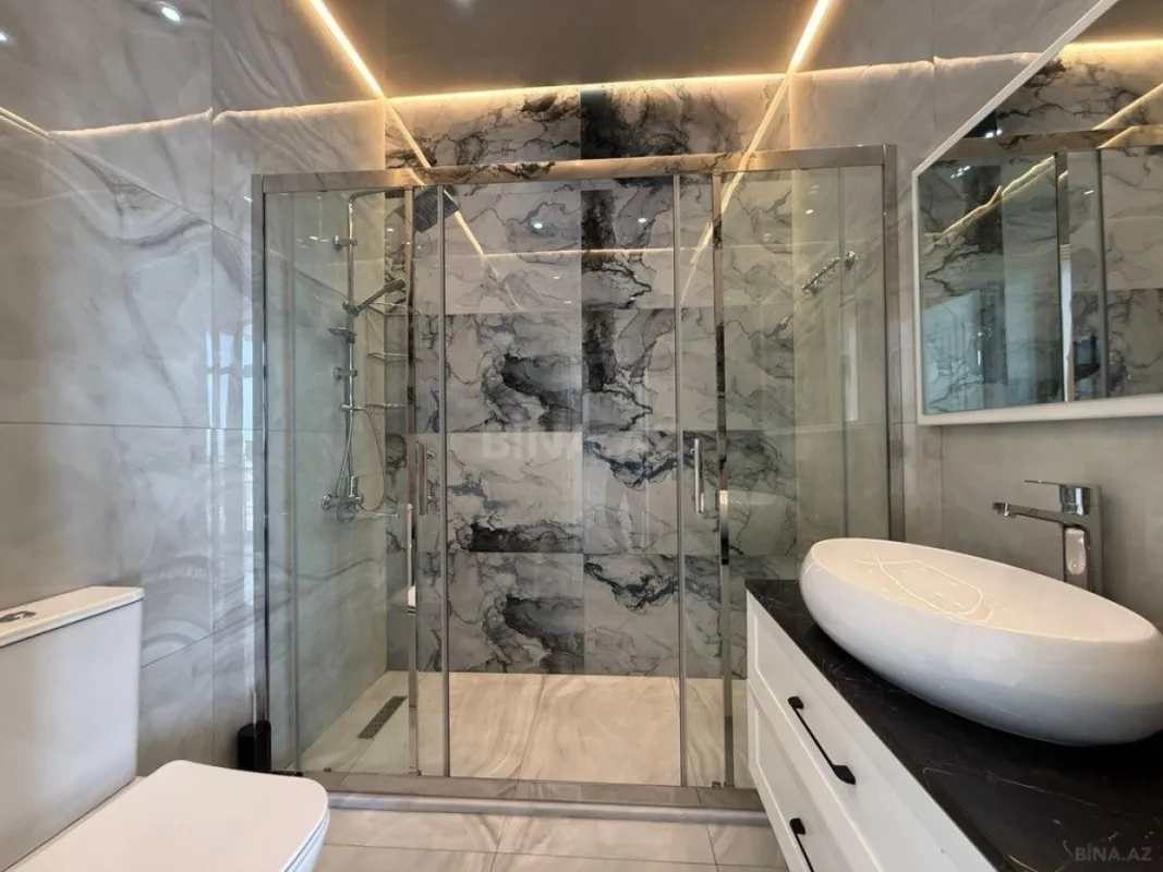 Satılır 5 otaqlı həyət evi 500 m²