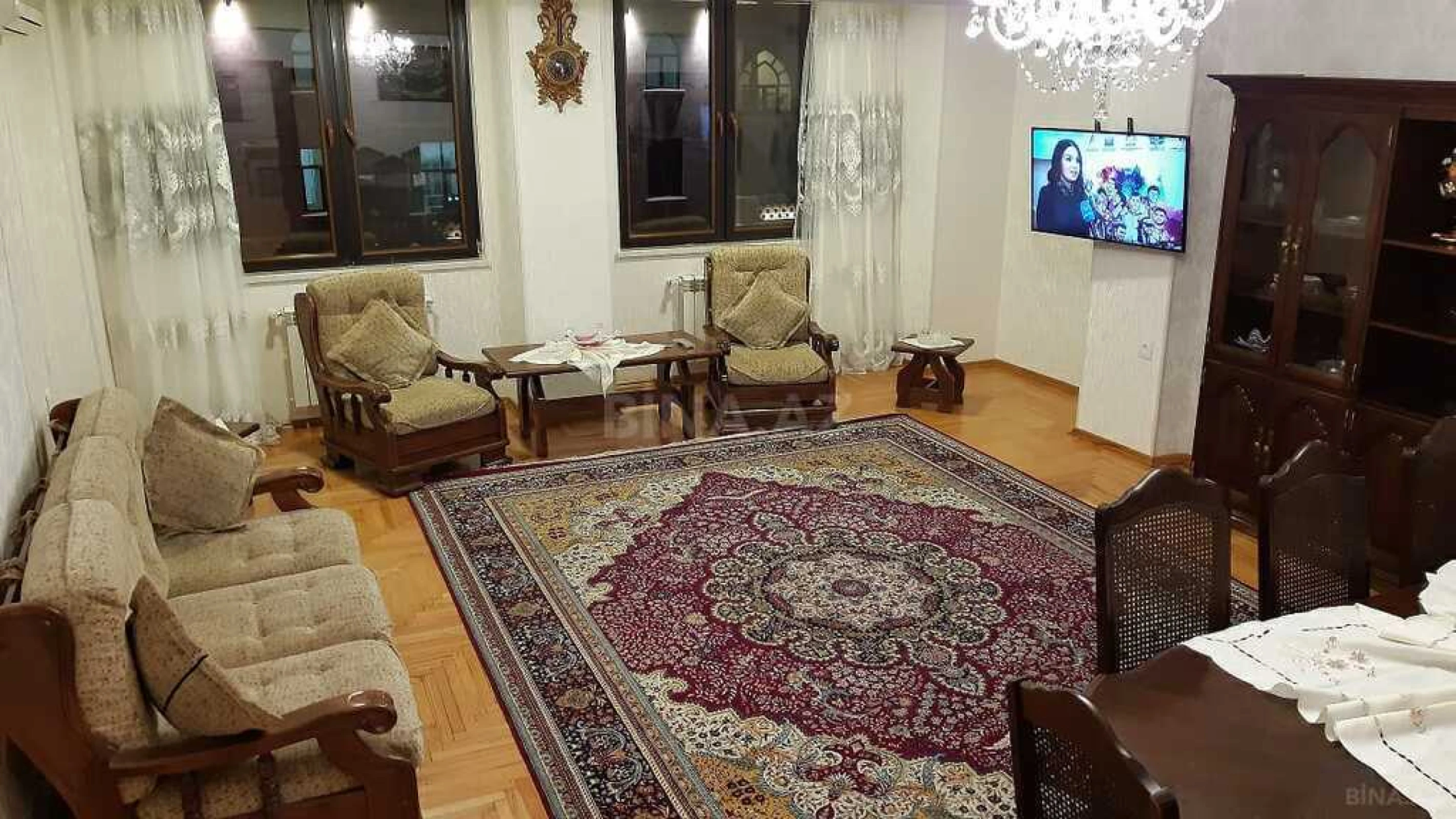 Kirayə verilir 3 otaqlı mənzil 95 m²