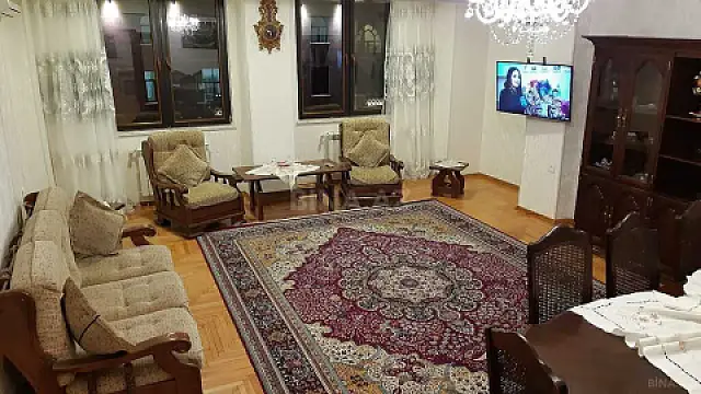 Kirayə verilir 3 otaqlı mənzil 95 m²