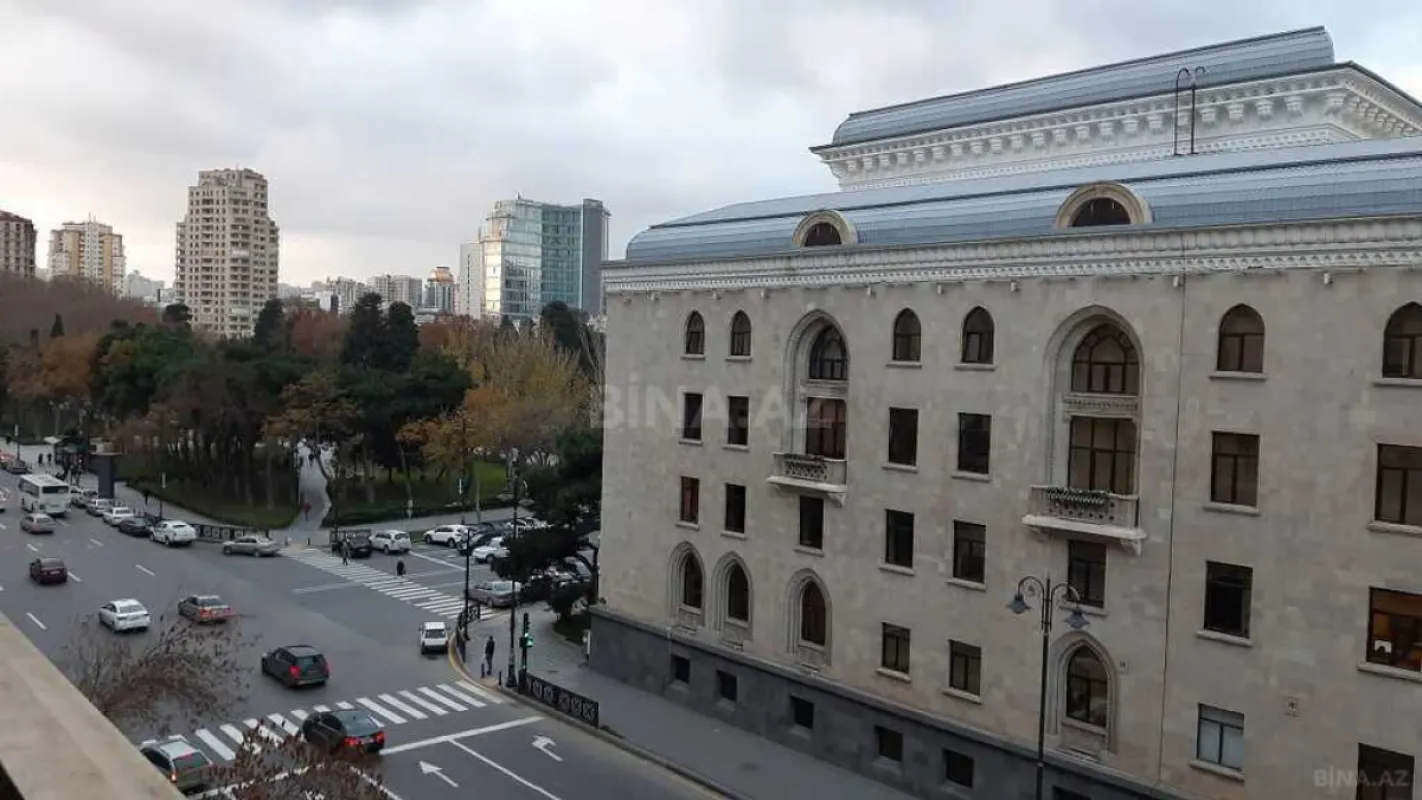 Kirayə verilir 3 otaqlı mənzil 95 m²