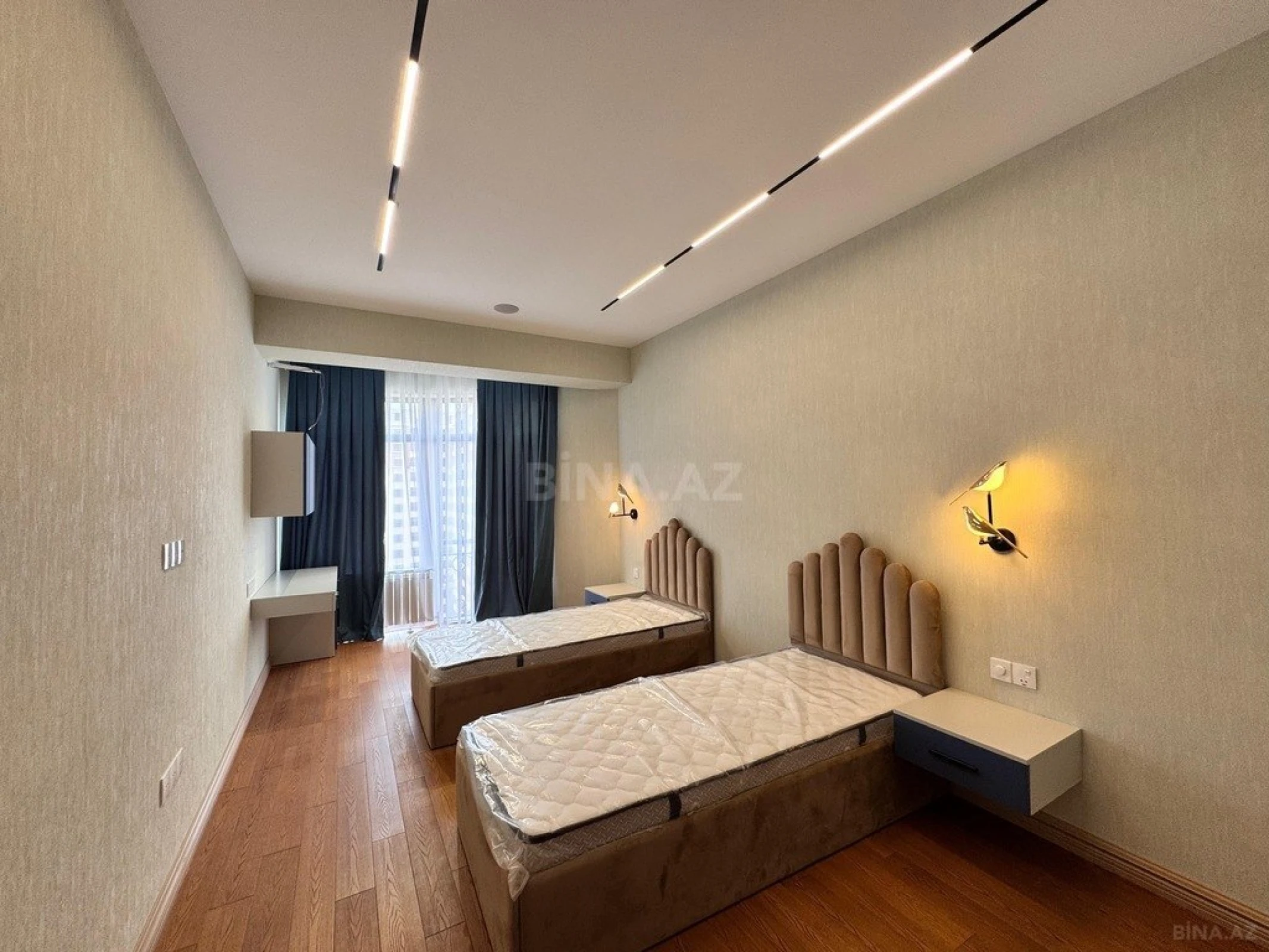 Satılır 3 otaqlı mənzil 145 m²