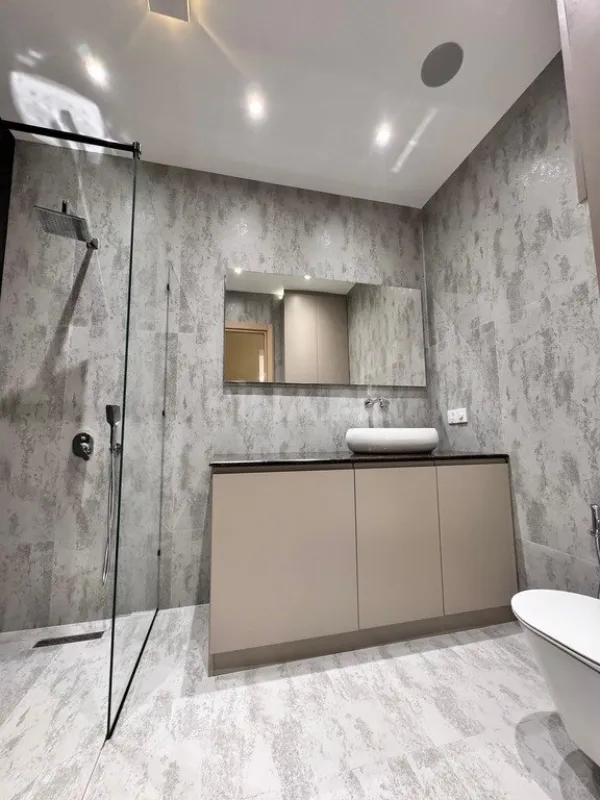 Satılır 3 otaqlı mənzil 145 m²