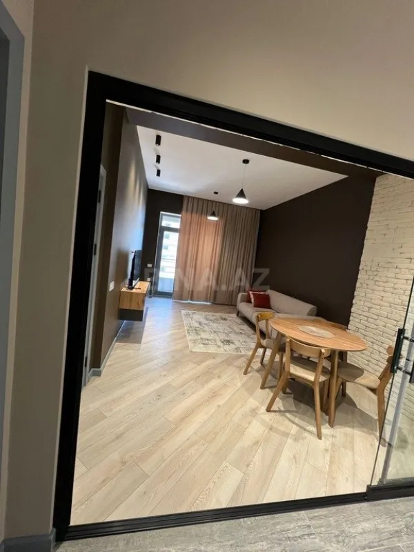 Kirayə verilir 2 otaqlı mənzil 80 m²