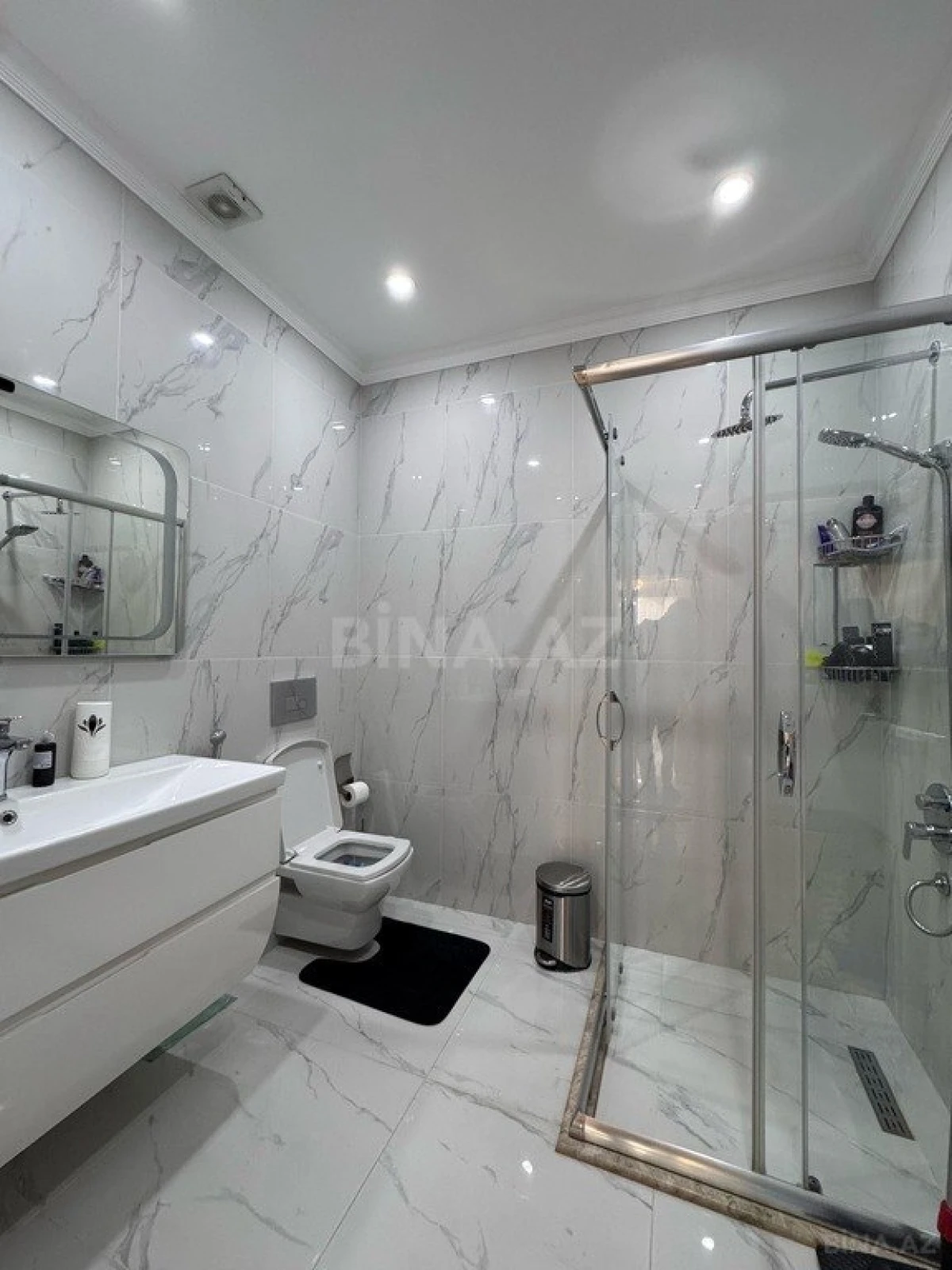 Kirayə verilir 3 otaqlı mənzil 125 m²
