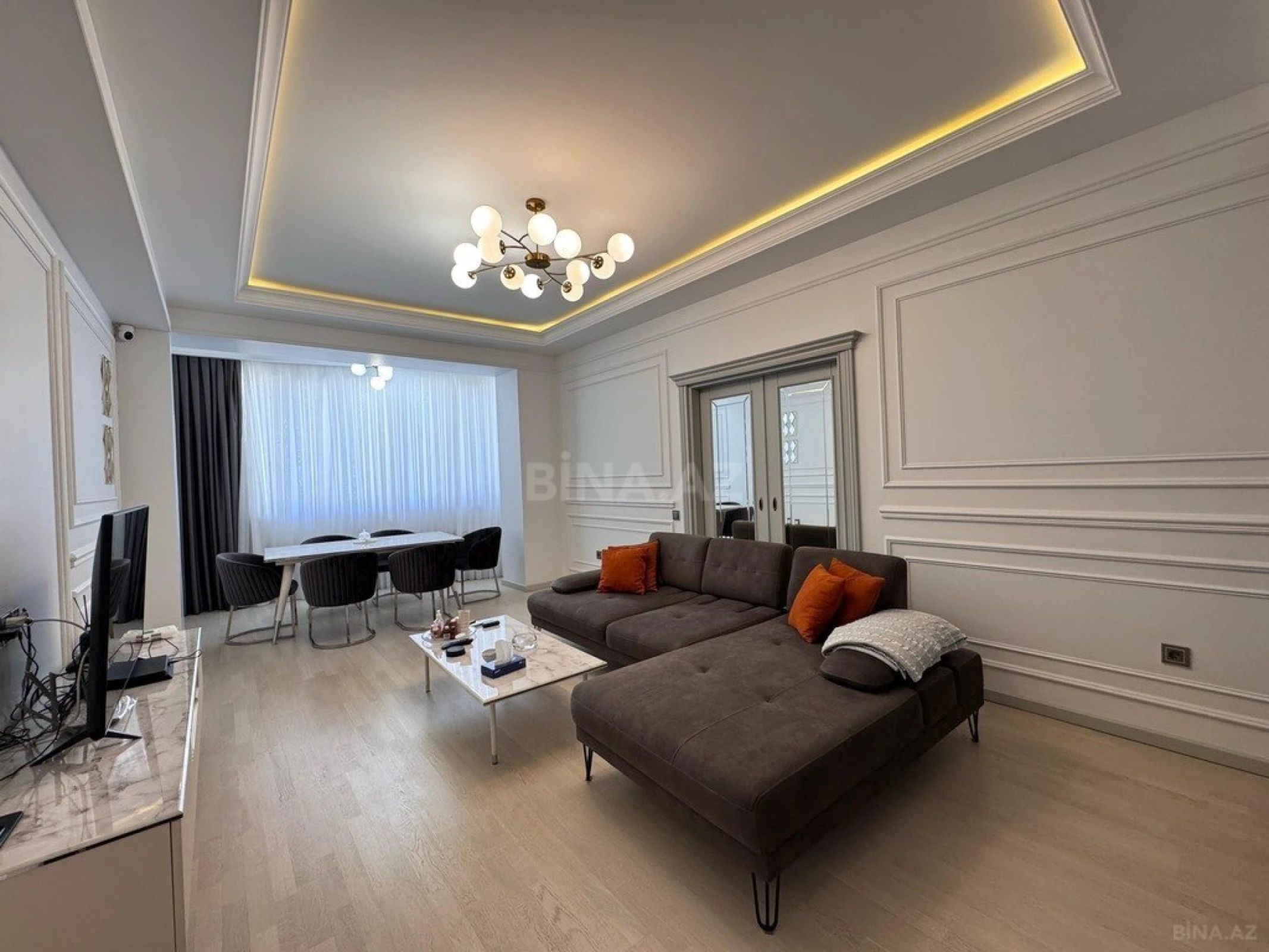 Kirayə verilir 3 otaqlı mənzil 125 m²