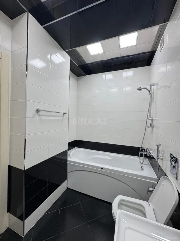 Kirayə verilir 3 otaqlı mənzil 175 m²