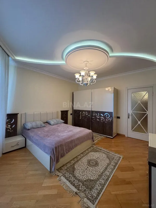Kirayə verilir 3 otaqlı mənzil 175 m²