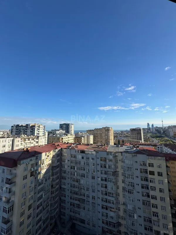 Kirayə verilir 3 otaqlı mənzil 175 m²