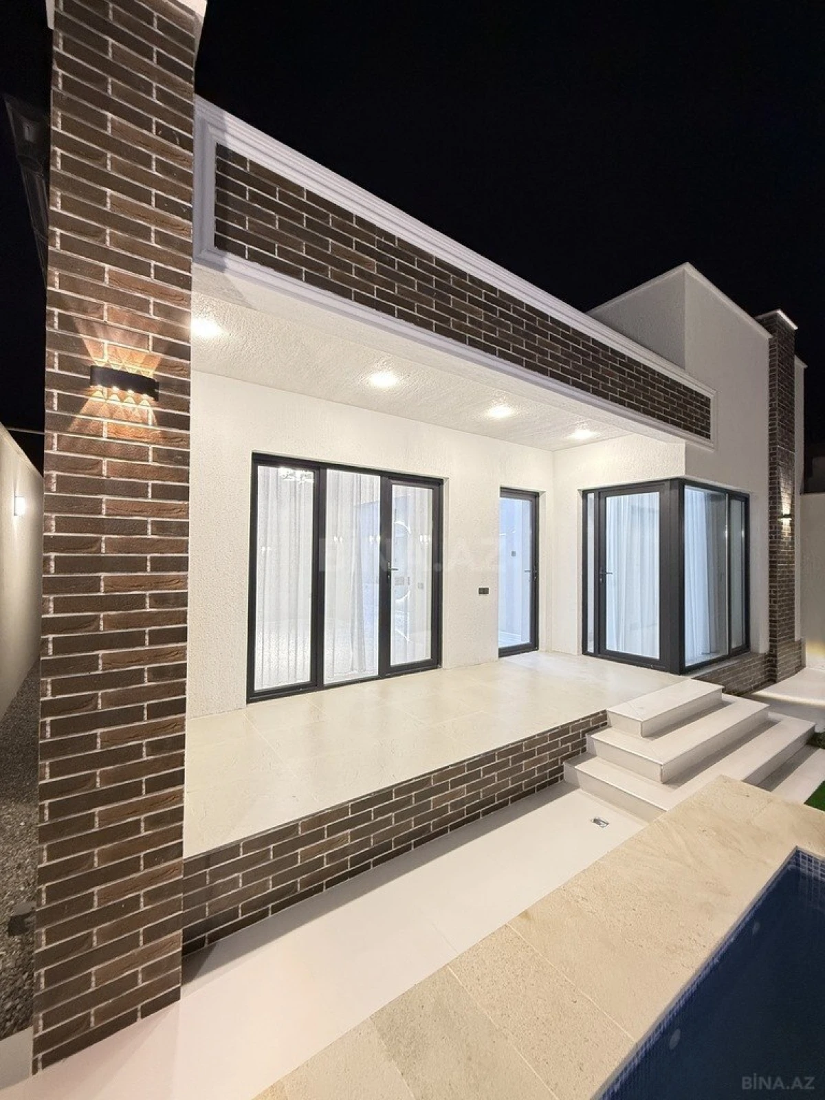 Satılır 4 otaqlı həyət evi 165 m²