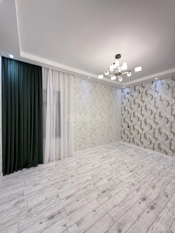 Satılır 4 otaqlı həyət evi 165 m²
