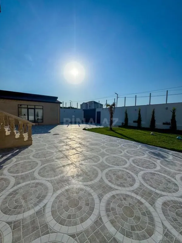 Satılır 4 otaqlı həyət evi 220 m²
