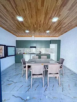 Satılır 4 otaqlı həyət evi 220 m²