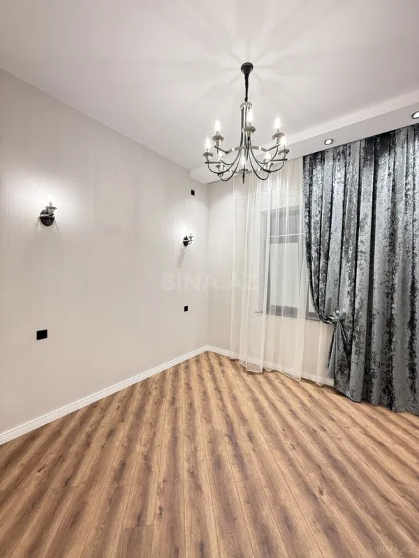 Satılır 4 otaqlı həyət evi 155 m²