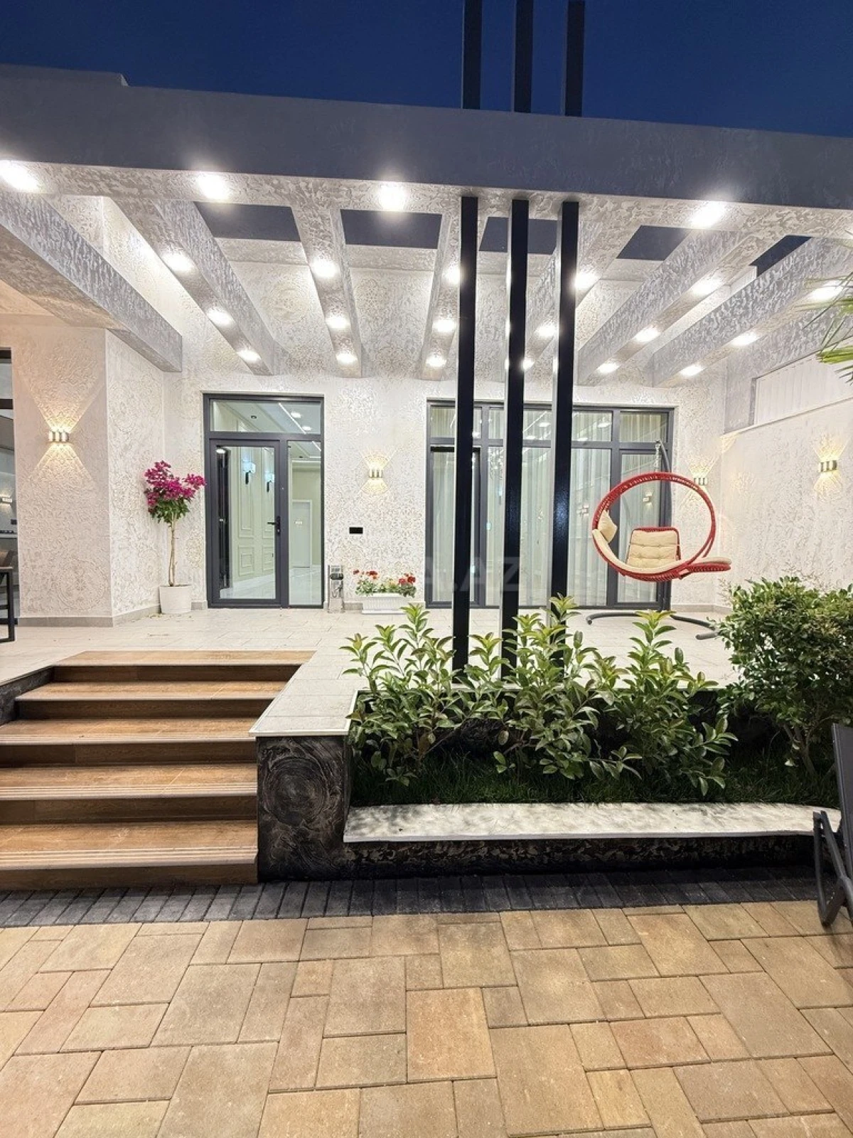 Satılır 4 otaqlı həyət evi 155 m²